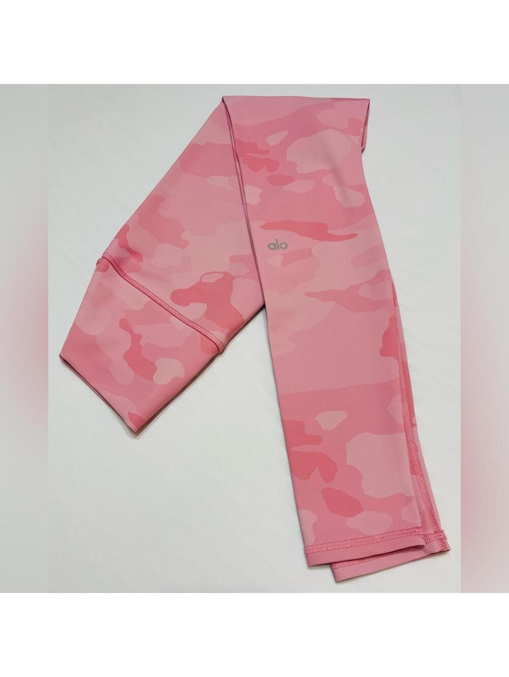 ALO‎ Yoga Pink Camo Leggings